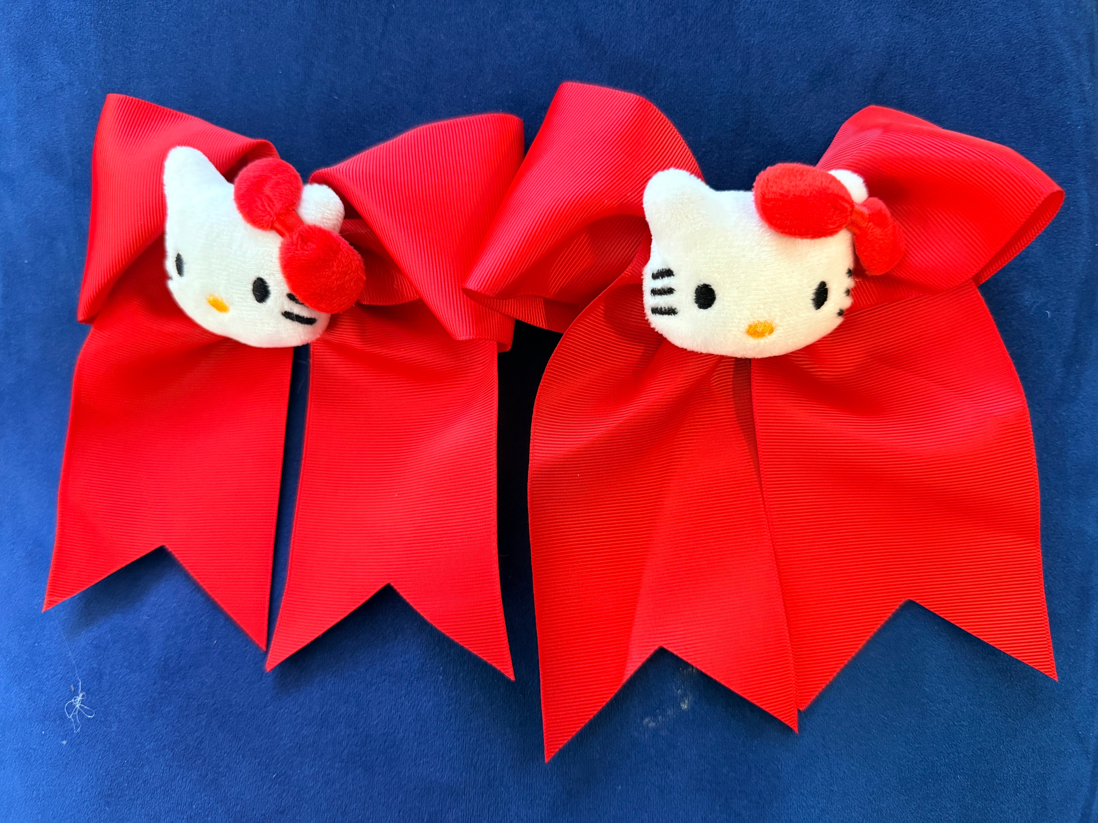 Hello Kitty 🎀 Hair Bows (Pair of 2)
