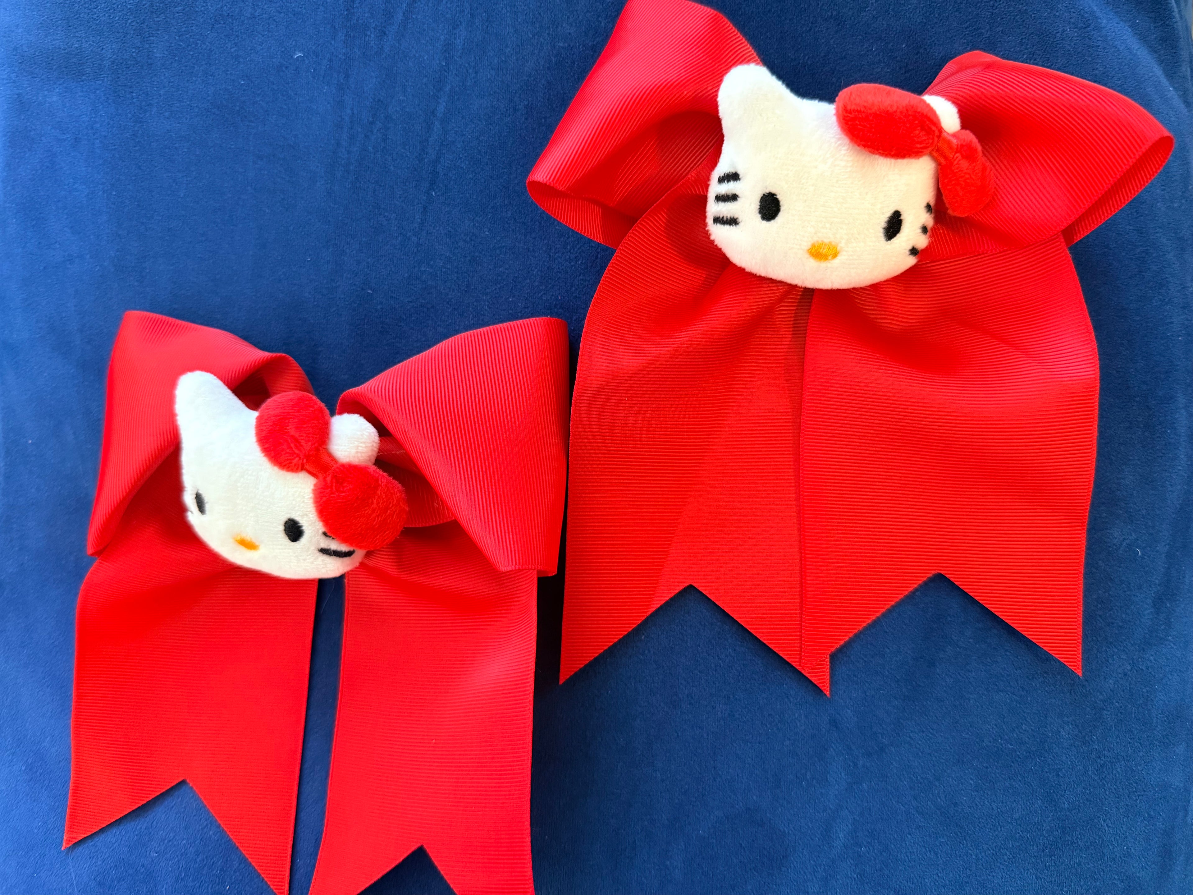 Hello Kitty 🎀 Hair Bows (Pair of 2)