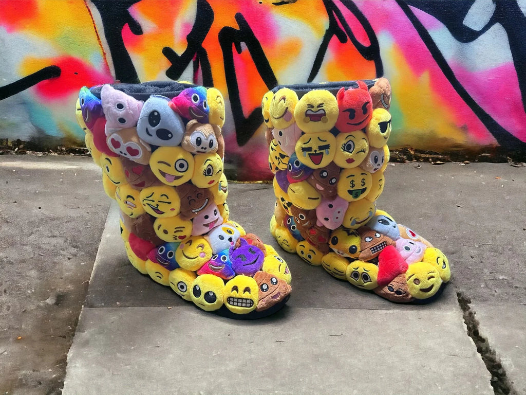 Delaina Made It Emojis Boots ©️