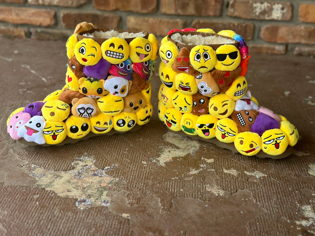 Delaina Made It Emojis Boots ©️
